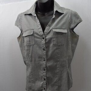 NEW YORK & COMPANY BUTTON DOWN‎ TOP LG